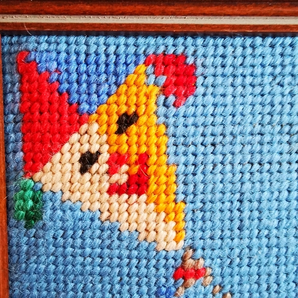 Vintage Colourful Framed Needlepoint Cat Mouse Flying a Kite - Picture 11 of 15